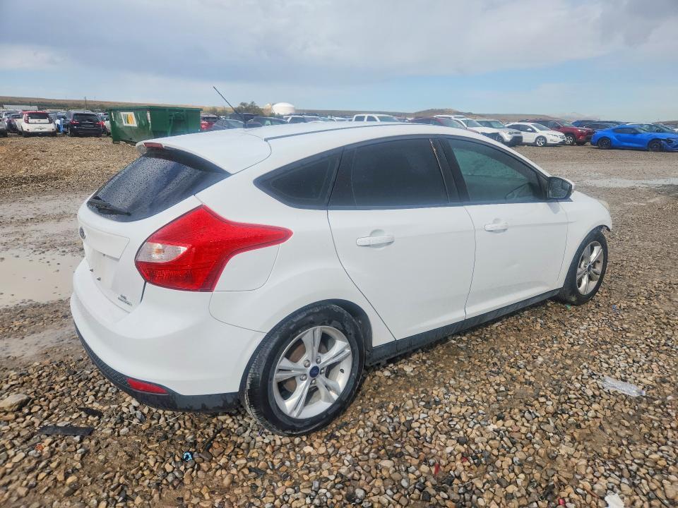 Снимка 3 от търг – 2014 FORD FOCUS с VIN 1FADP3K27EL305729