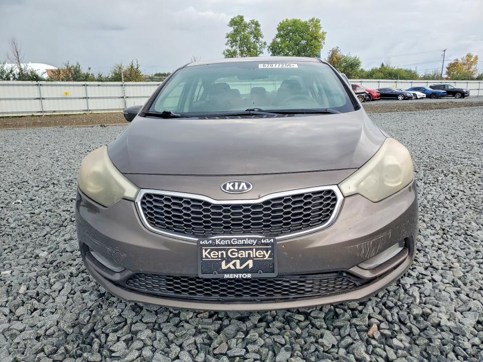 Foto 5 de la subasta – 2015 KIA FORTE con VIN KNAFX4A65F5279812