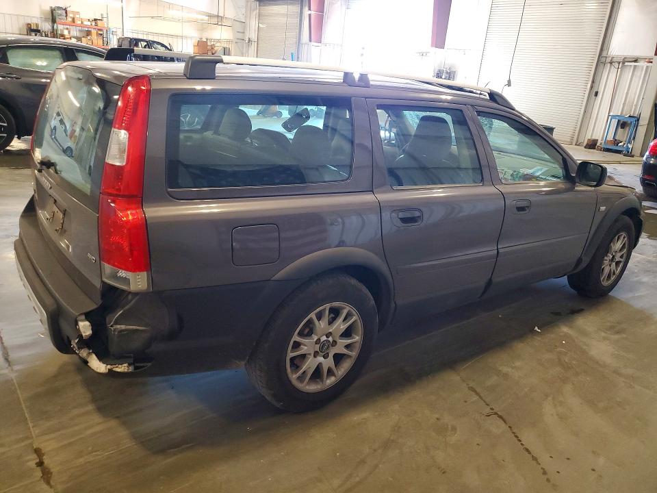 Photo 3 from auction – 2005 VOLVO XC70 with VIN YV1SZ592951180994