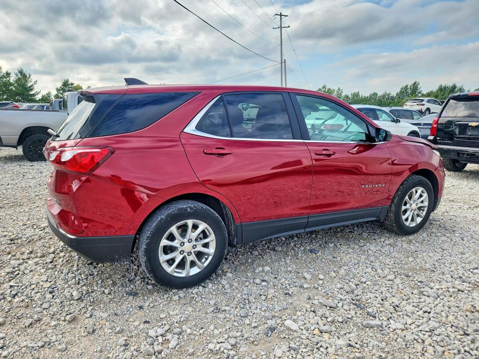 Photo 3 from auction – 2021 CHEVROLET EQUINOX with VIN 2GNAXUEV5M6152467