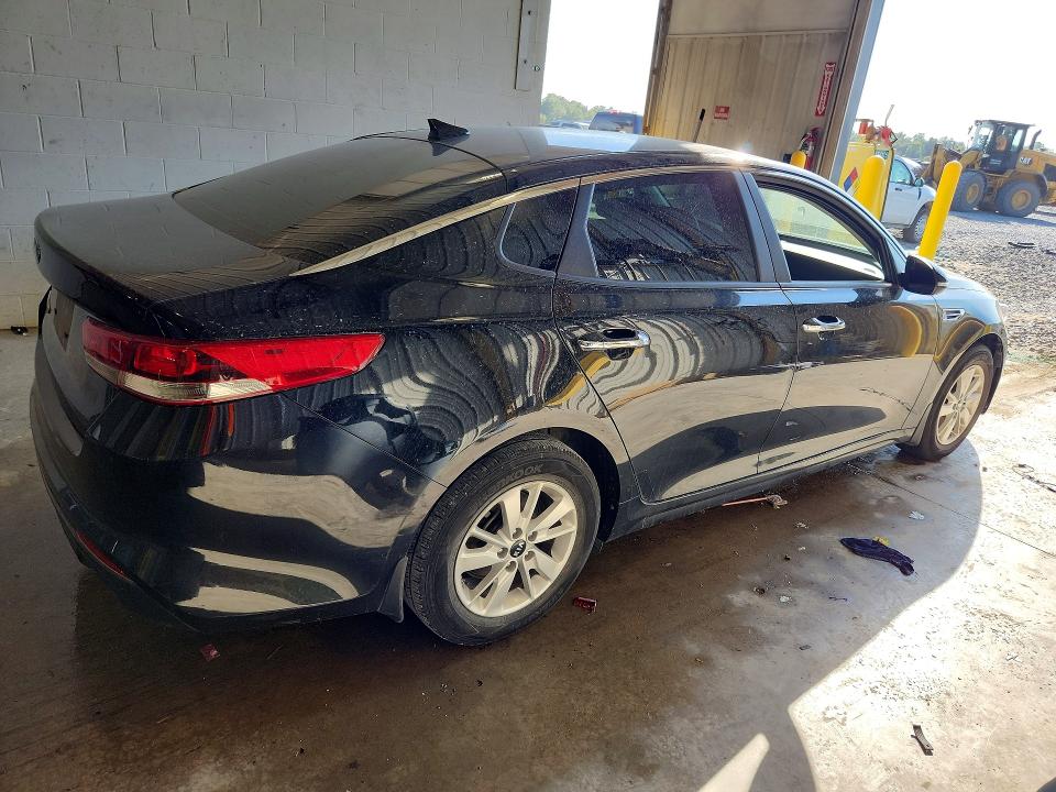 Photo 3 from auction – 2016 KIA OPTIMA with VIN KNAGT4L39G5111000