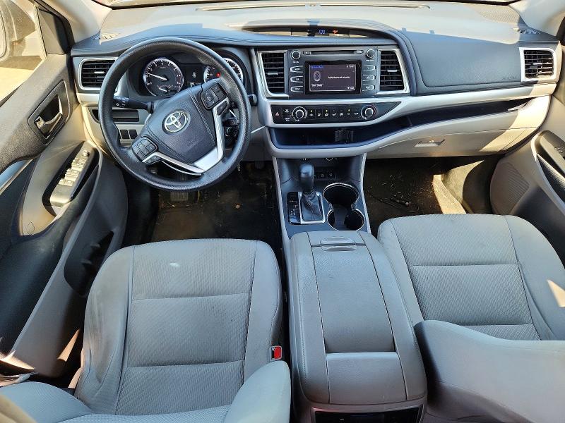 Снимка 8 от търг – 2015 TOYOTA HIGHLANDER с VIN 5TDBKRFH9FS119739