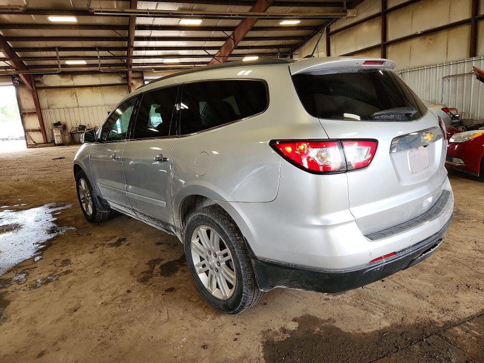 Photo 2 from auction – 2015 CHEVROLET TRAVERSE with VIN 1GNKRGKD9FJ372549