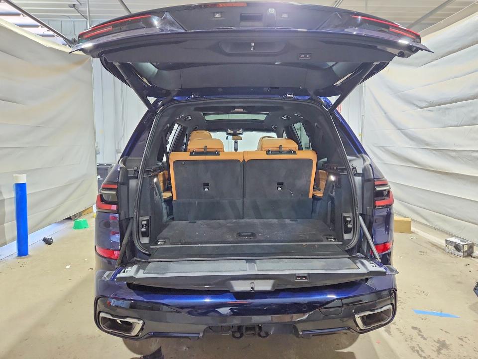 Photo 6 from auction – 2024 BMW X7 with VIN 5UX23EM01R9S40446