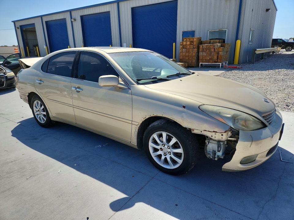 Zdjęcie 4 z aukcji – 2002 LEXUS ES z VIN JTHBF30G520066986