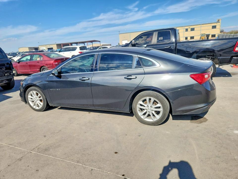 Photo 2 from auction – 2018 CHEVROLET MALIBU with VIN 1G1ZD5ST1JF163666