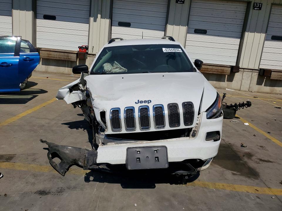 Photo 5 from auction – 2016 JEEP CHEROKEE with VIN 1C4PJMAB9GW175793