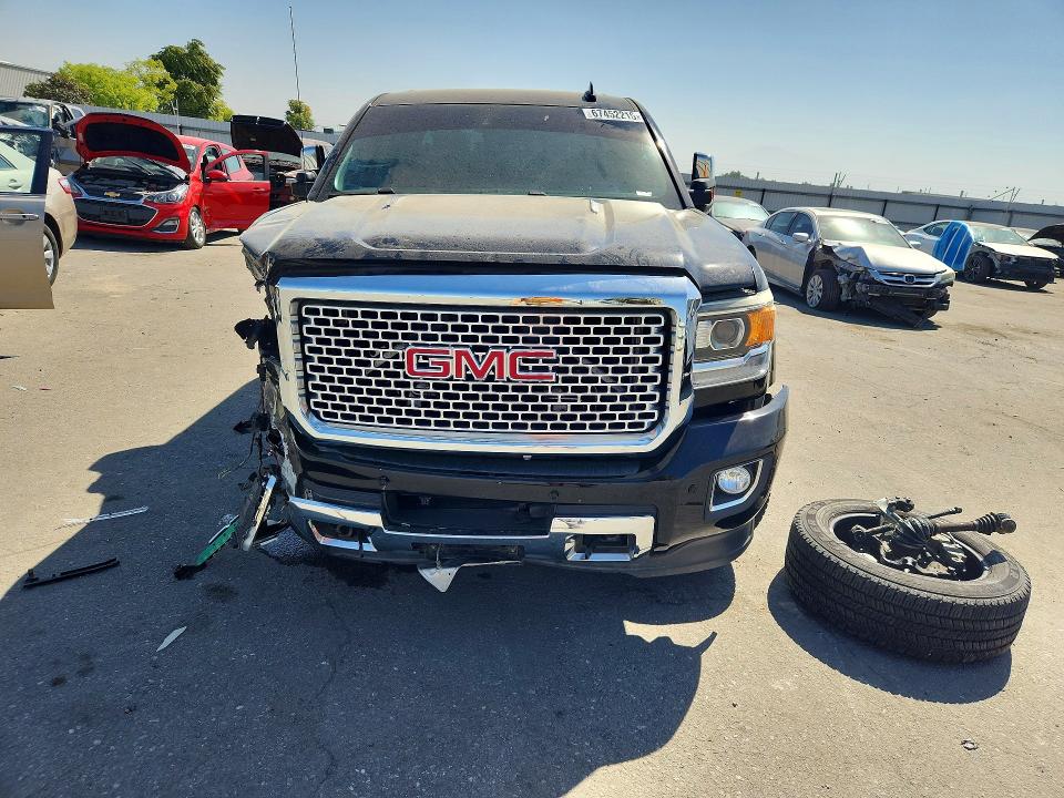 صورة رقم 5 من المزاد - 2015 GMC SIERRA مع VIN 1GT120E8XFF578643