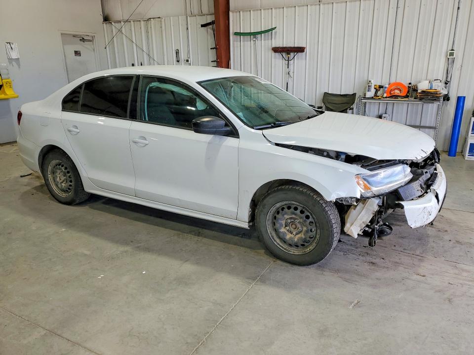 Photo 4 from auction – 2014 VOLKSWAGEN JETTA with VIN 3VW1K7AJ7EM312123