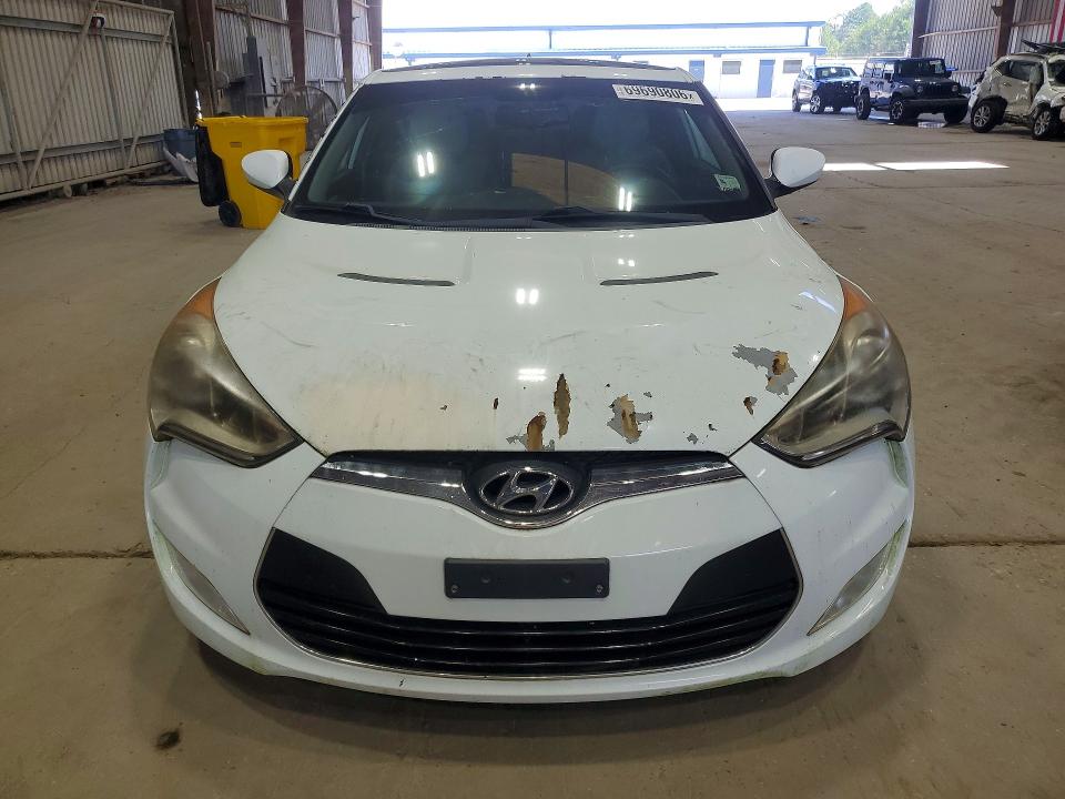 Photo 5 from auction – 2012 HYUNDAI VELOSTER with VIN KMHTC6ADXCU025750