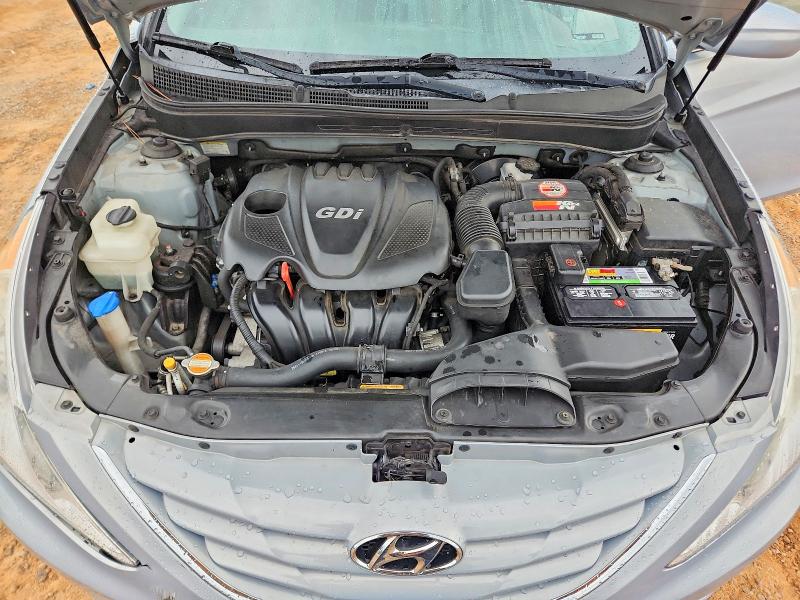 Photo 11 from auction – 2012 HYUNDAI SONATA with VIN 5NPEB4AC2CH402271