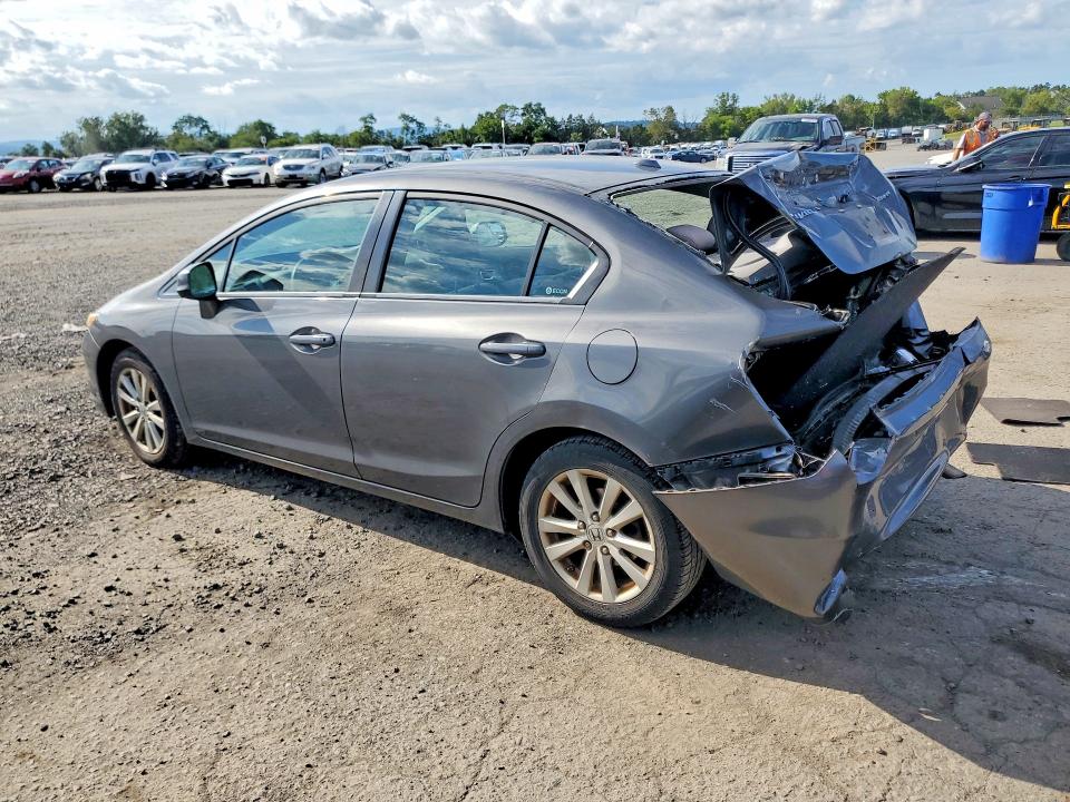 Photo 2 from auction – 2012 HONDA CIVIC with VIN 2HGFB2F80CH528071