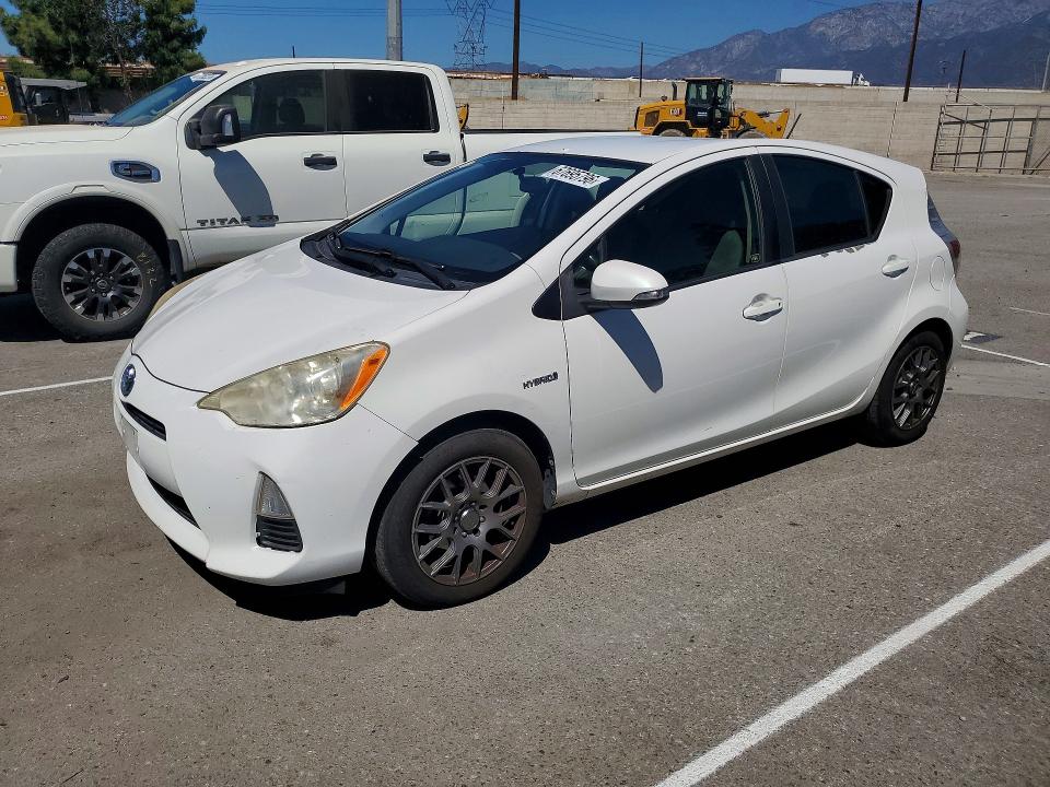 Photo 1 from auction – 2012 TOYOTA PRIUS C with VIN JTDKDTB31C1511138