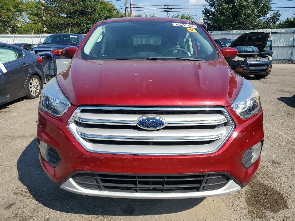 صورة رقم 5 من المزاد - 2019 FORD ESCAPE مع VIN 1FMCU9GD5KUB51616