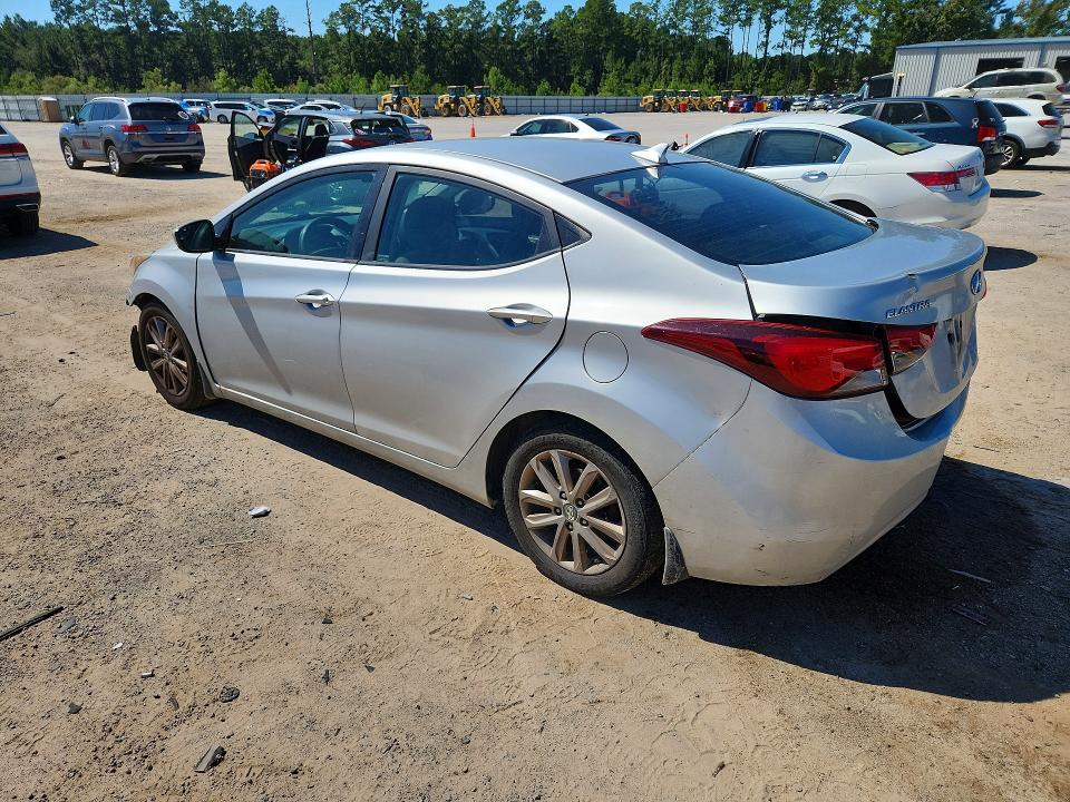Снимка 2 от търг – 2014 HYUNDAI ELANTRA с VIN 5NPDH4AE1EH455154