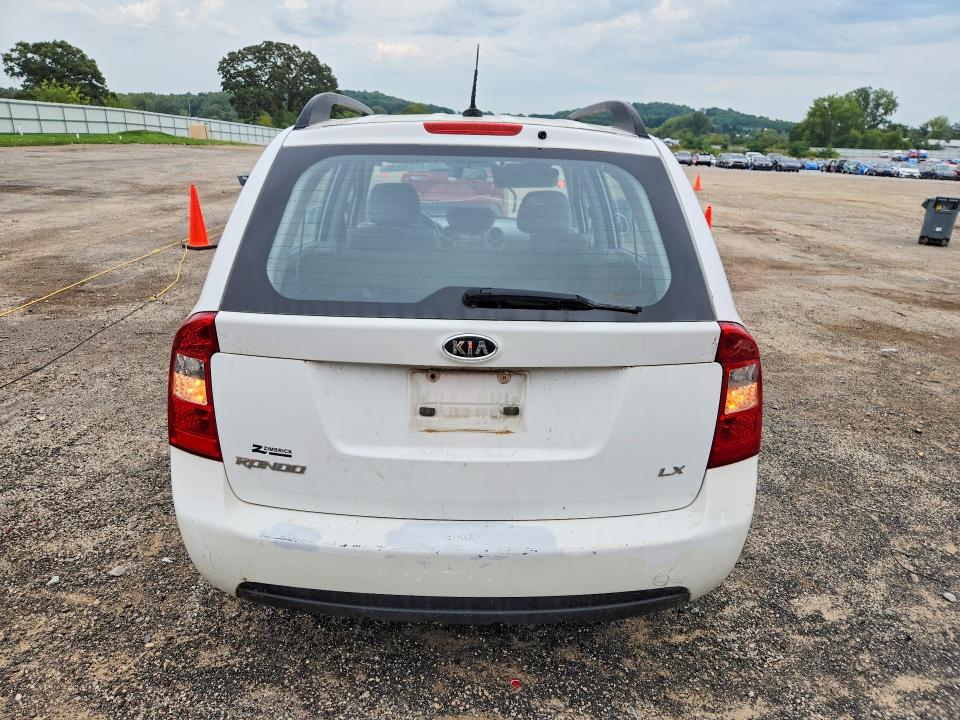 Photo 6 from auction – 2009 KIA RONDO with VIN KNAFG528X97249901