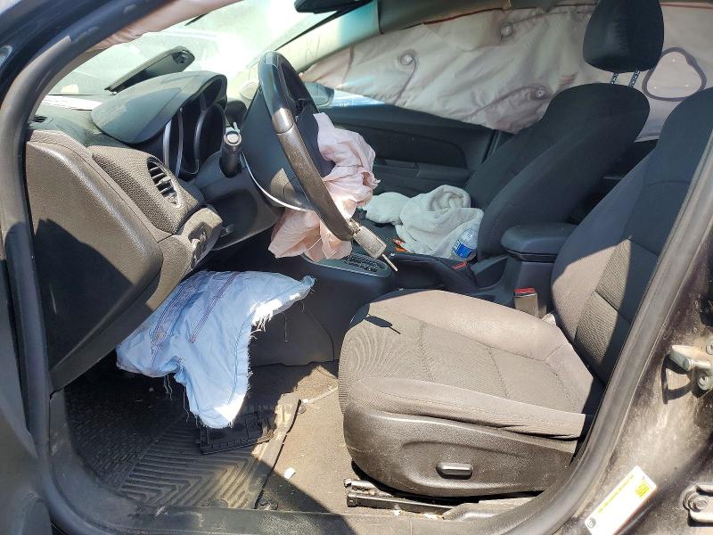 Photo 7 from auction – 2014 CHEVROLET CRUZE with VIN 1G1PC5SB9E7444115