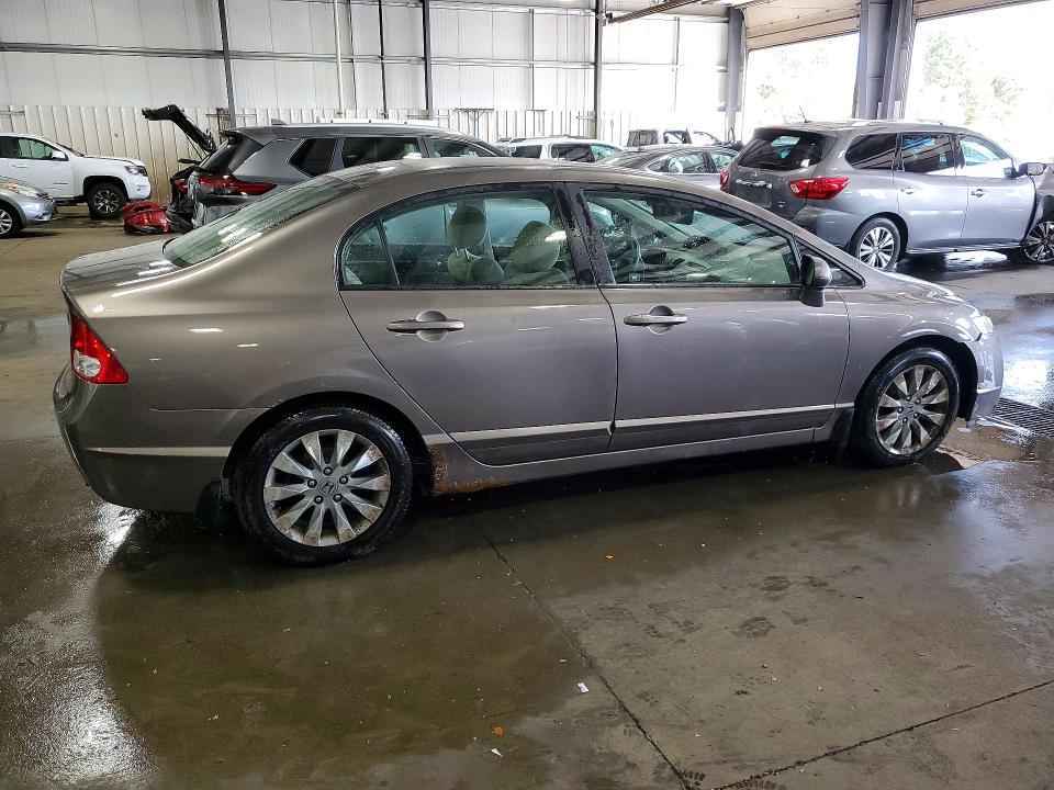 Photo 3 from auction – 2009 HONDA CIVIC with VIN 19XFA16889E020334