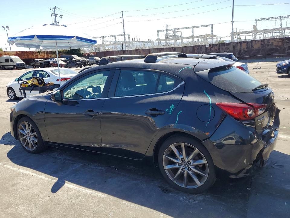 صورة رقم 2 من المزاد - 2018 MAZDA 3 مع VIN 3MZBN1L3XJM267065
