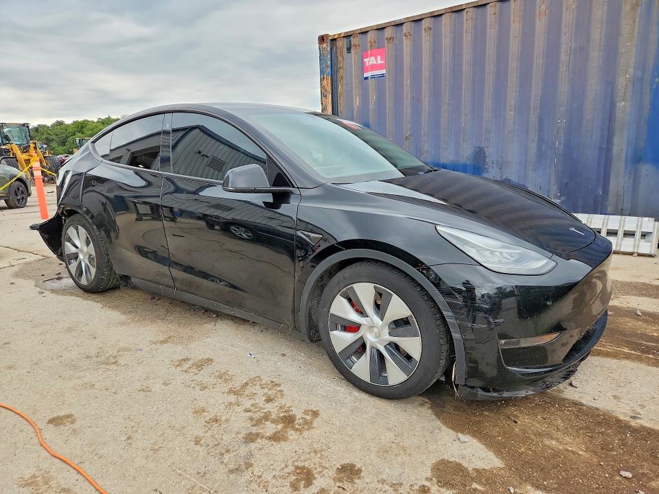 Photo 4 from auction – 2022 TESLA MODEL Y with VIN 7SAYGDEE1NF345205