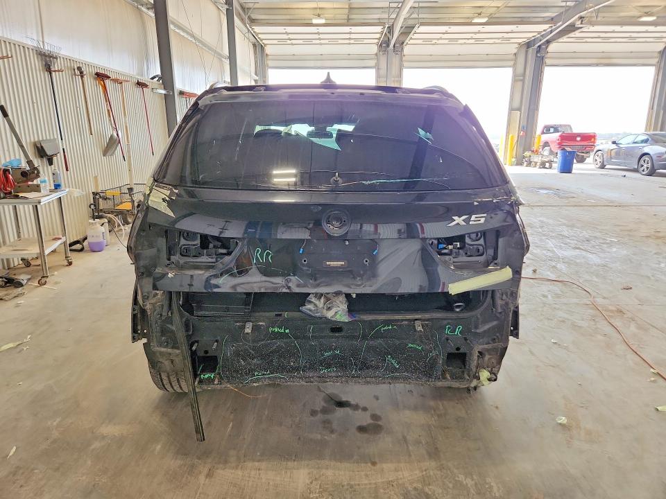 Photo 6 from auction – 2016 BMW X5 with VIN 5UXKR0C56G0P29814