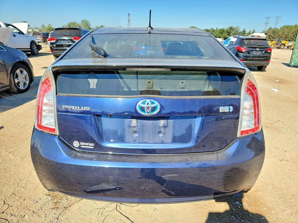 Photo 6 from auction – 2012 TOYOTA PRIUS with VIN JTDKN3DU2C1571044