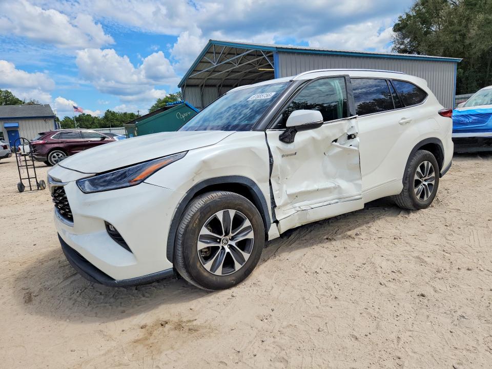 Photo 1 from auction – 2021 TOYOTA HIGHLANDER with VIN 5TDGARAH2MS505559