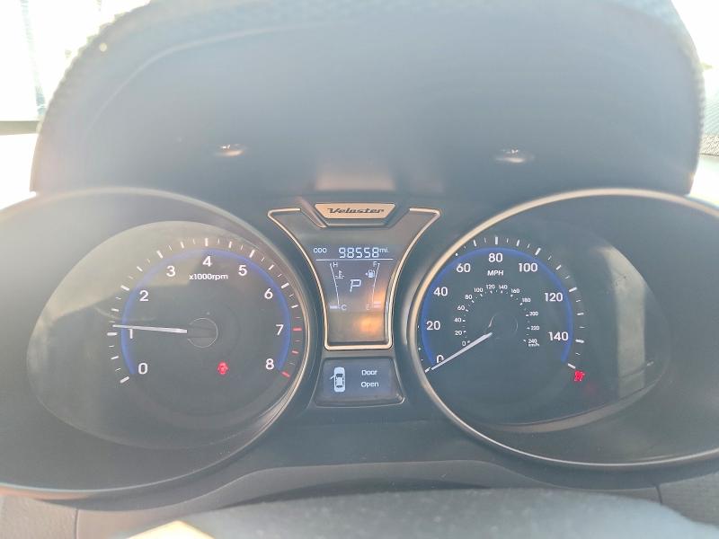 Photo 9 from auction – 2015 HYUNDAI VELOSTER with VIN KMHTC6AE8FU232151