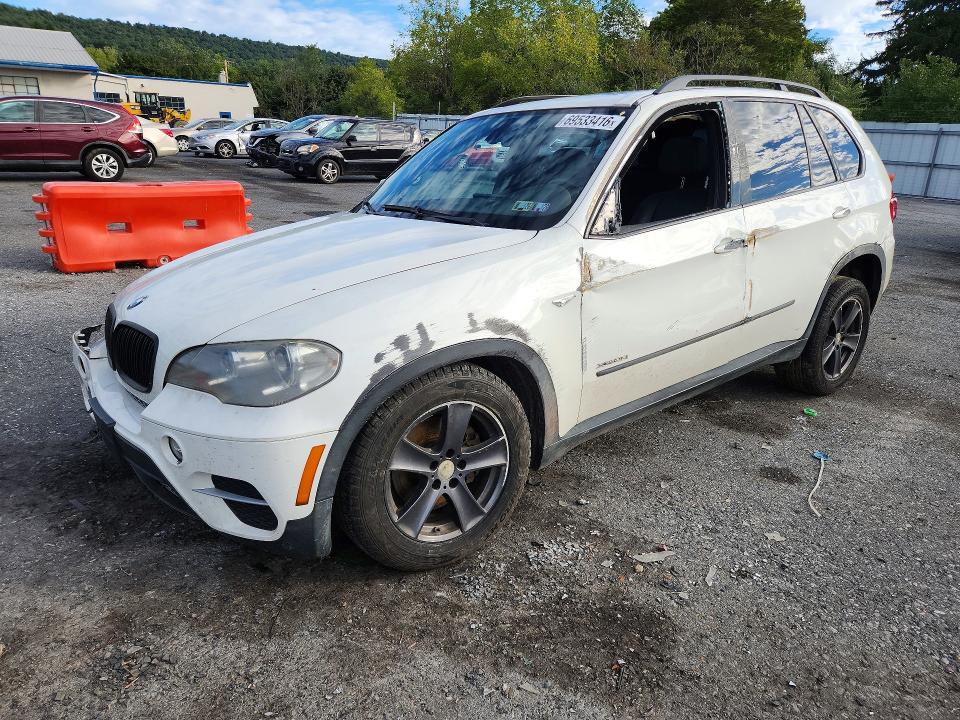 BMW X5 2012 مع رقم تعريف المركبة 5UXZV4C58CL748861 - صورة من المزاد