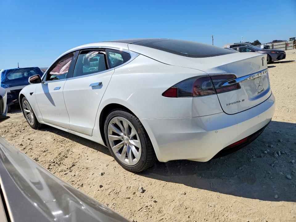 صورة رقم 2 من المزاد - 2016 TESLA MODEL S مع VIN 5YJSA1E20GF170781