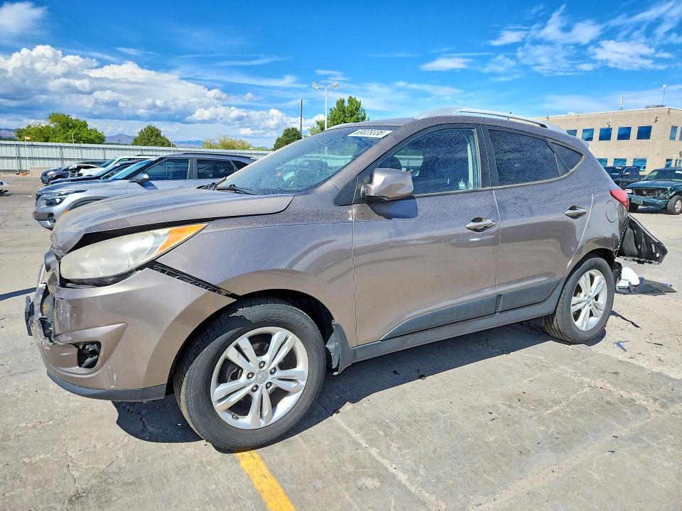 Photo 1 from auction – 2011 HYUNDAI TUCSON with VIN KM8JU3AC5BU265054