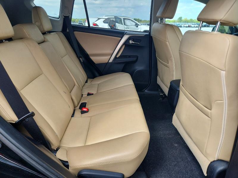 Снимка 11 от търг – 2015 TOYOTA RAV4 с VIN 2T3DFREV2FW321891