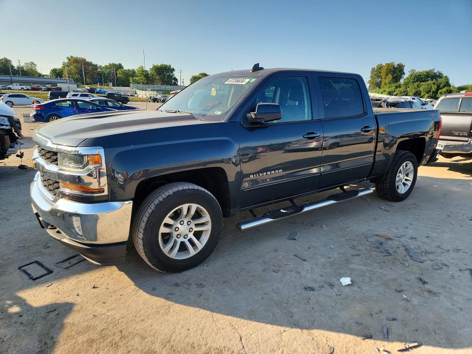 CHEVROLET SILVERADO 2018 with VIN 3GCUKREC3JG295157 - Photo from auction