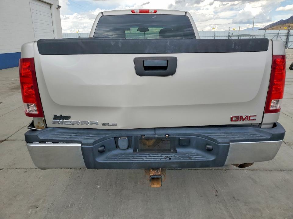 Photo 6 from auction – 2008 GMC SIERRA with VIN 1GTHK29K58E122235