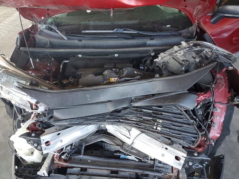 Photo 12 from auction – 2019 TOYOTA RAV4 with VIN 2T3H1RFV1KW052680