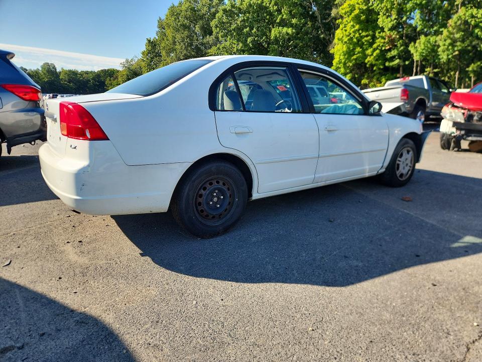 Снимка 3 от търг – 2002 HONDA CIVIC с VIN 2HGES16532H604313
