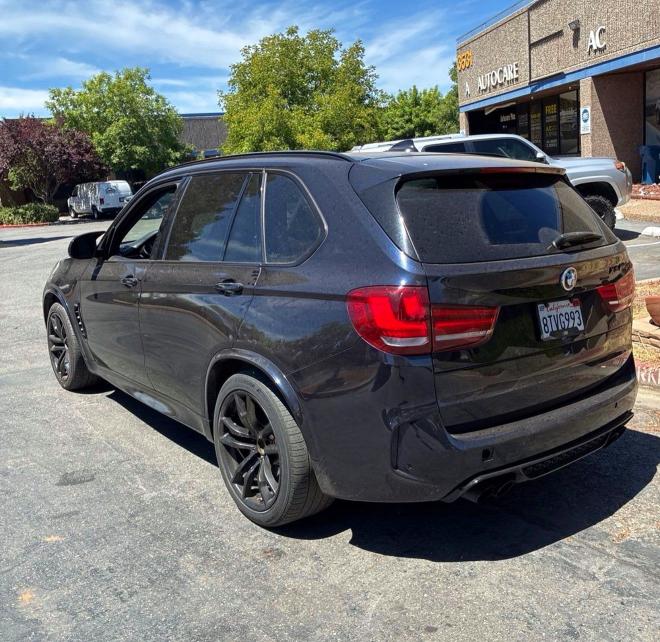 Снимка 2 от търг – 2016 BMW X5 с VIN 5YMKT6C59G0R78234