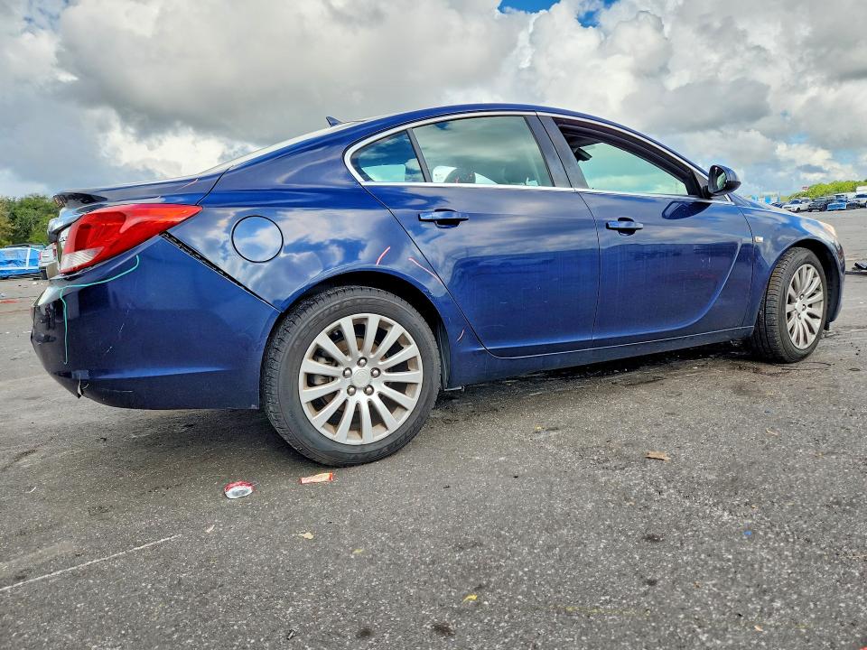 Photo 3 from auction – 2011 BUICK REGAL with VIN 2G4GN5EC1B9196356