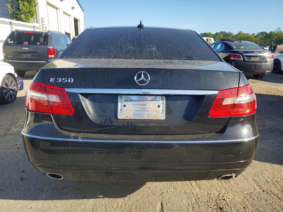 Photo 6 from auction – 2011 MERCEDES-BENZ E with VIN WDDHF5GB0BA292368