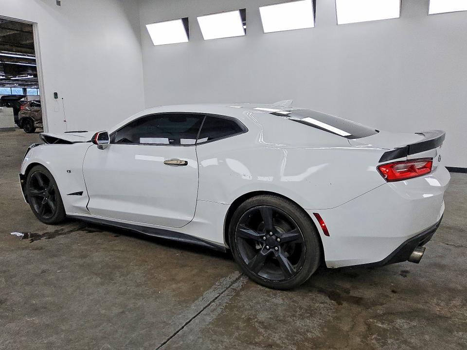 Photo 2 from auction – 2017 CHEVROLET CAMARO with VIN 1G1FB1RX5H0137644