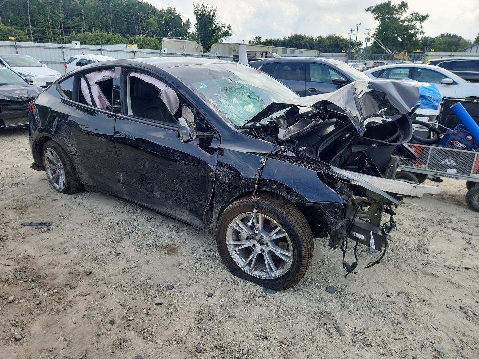 Photo 4 from auction – 2023 TESLA MODEL Y with VIN 7SAYGDEE7PA082962