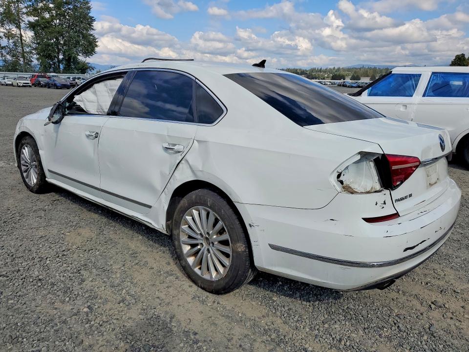 Photo 2 from auction – 2016 VOLKSWAGEN PASSAT with VIN 1VWBS7A31GC019781