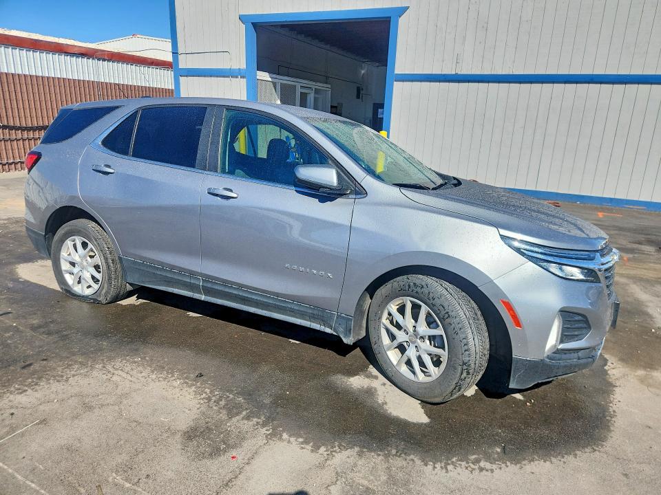Photo 4 from auction – 2024 CHEVROLET EQUINOX with VIN 3GNAXUEG5RL345268