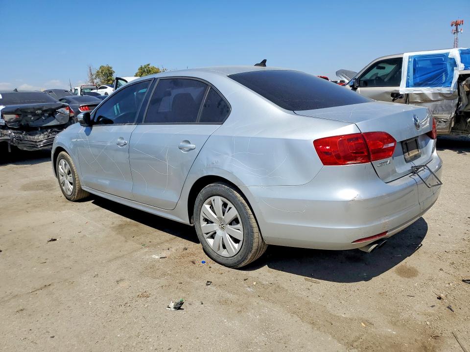 Photo 2 from auction – 2014 VOLKSWAGEN JETTA with VIN 3VWD17AJ5EM222761