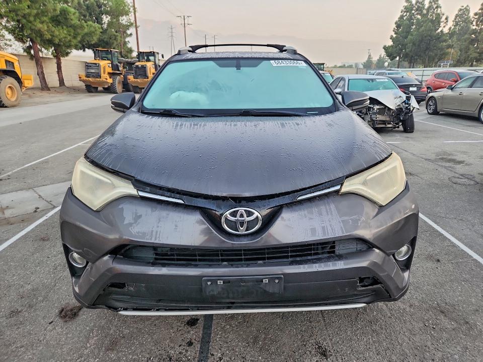 Zdjęcie 5 z aukcji – 2016 TOYOTA RAV4 z VIN 2T3WFREV2GW240674