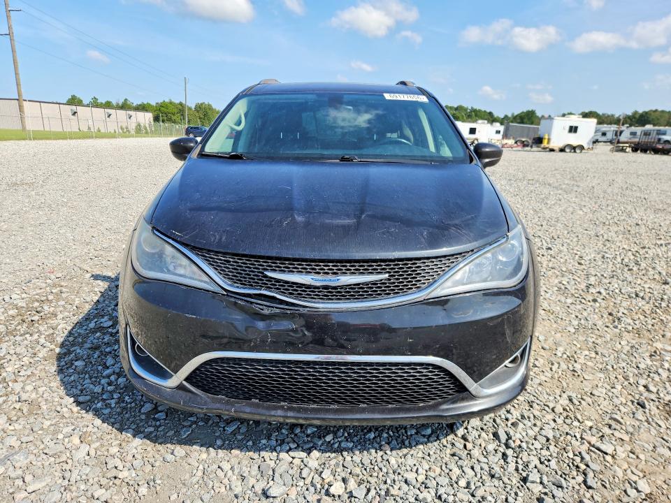 Photo 5 from auction – 2018 CHRYSLER PACIFICA with VIN 2C4RC1BG0JR290861
