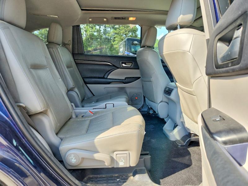 Photo 11 from auction – 2015 TOYOTA HIGHLANDER with VIN 5TDDKRFH0FS083187