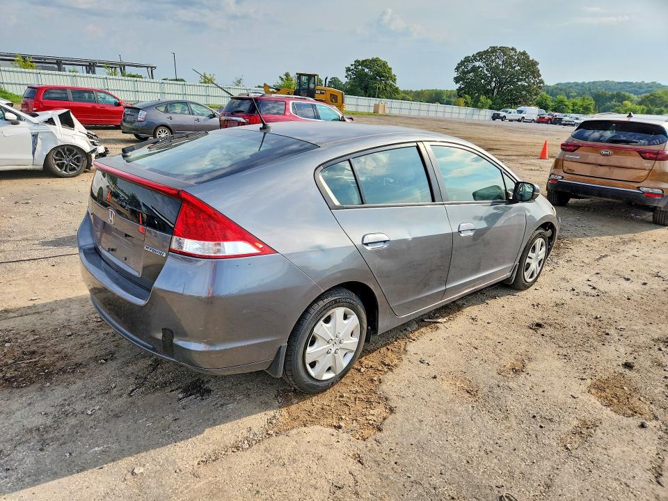 Photo 3 from auction – 2010 HONDA INSIGHT with VIN JHMZE2H59AS006372