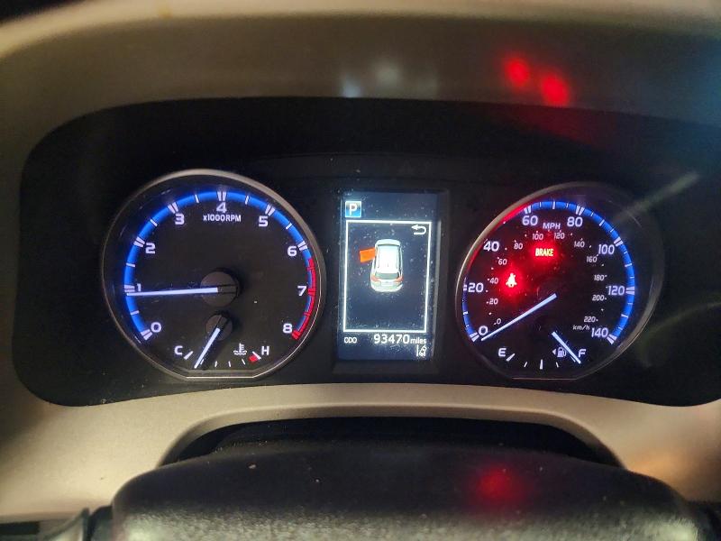 Photo 9 from auction – 2018 TOYOTA RAV4 with VIN 2T3BFREV4JW825875