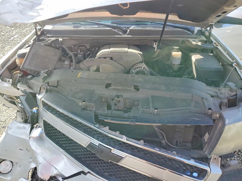 Photo 12 from auction – 2010 CHEVROLET SUBURBAN with VIN 1GNUKJE31AR273358